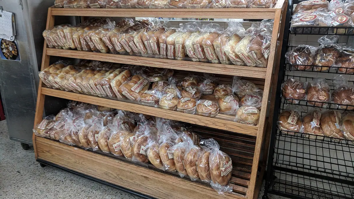 Cooplands – bakery in Avenues, Hull